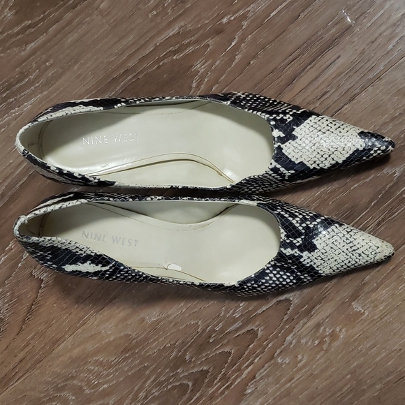 (6M) Nine West Reptile Print Pointy Toe Heels Textured Date Night Fancy - Picture 3 of 14
